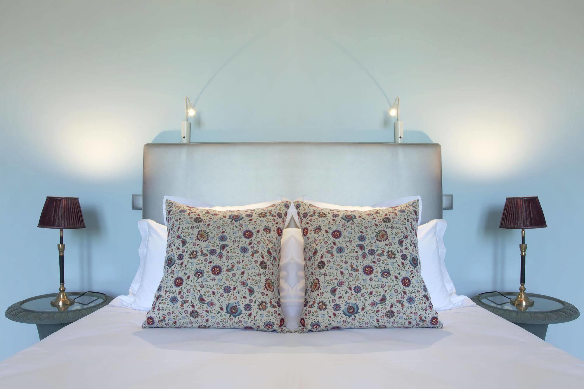 Boutique Hotel Valezieux ロシュコルボン エクステリア 写真
