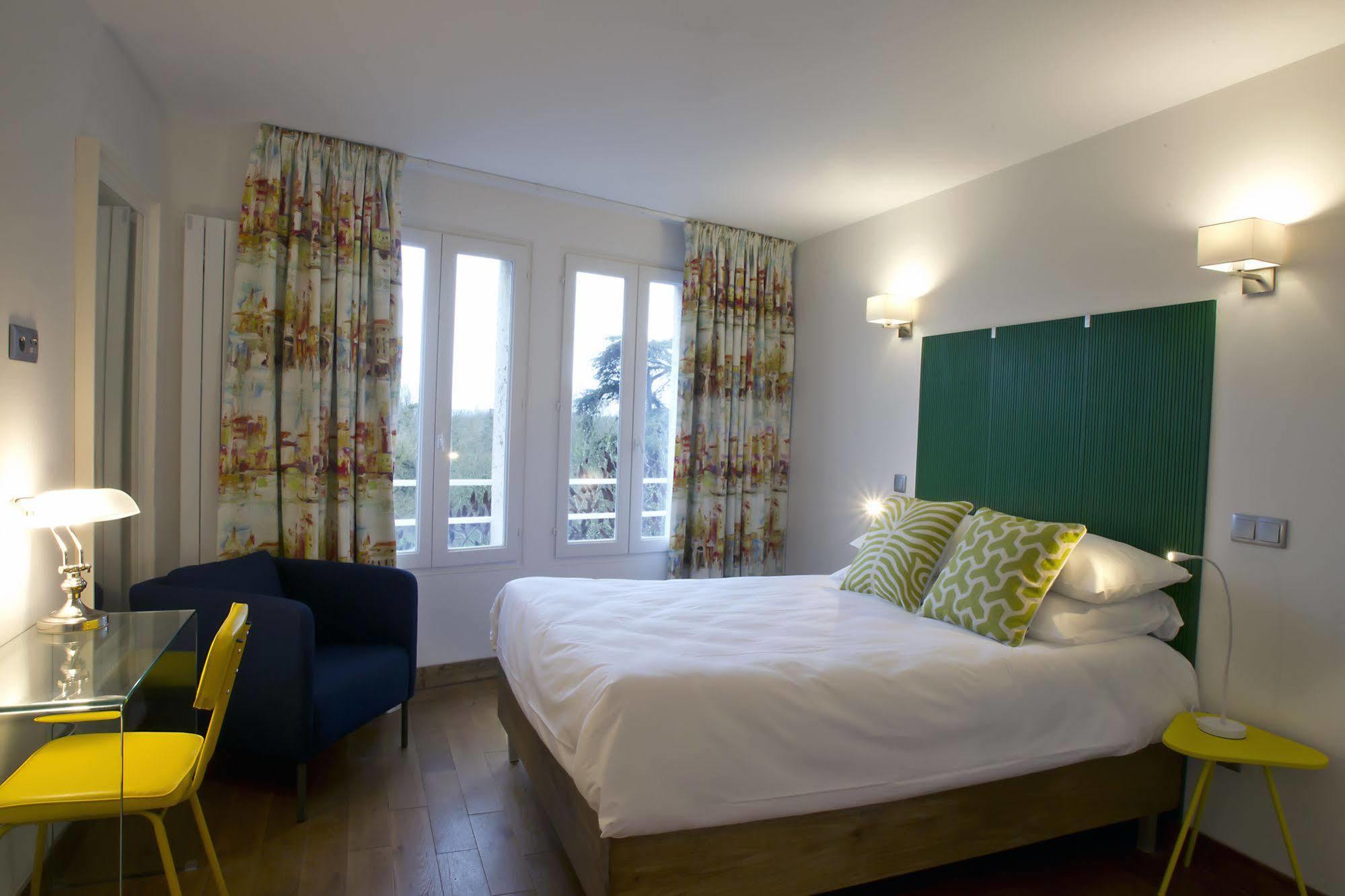 Boutique Hotel Valezieux ロシュコルボン エクステリア 写真